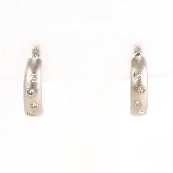 【素材】 K18/ホワイトゴールド 【石目】 ダイヤ 0.10ct ×2 【総重量】 約2.9g 【付属品】 なし 【商品の状態】 新品仕上げ済み ※ご注文前にご確認ください※ ・再生ジュエリーの為す